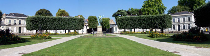 vue de la place Mellinet à Nantes