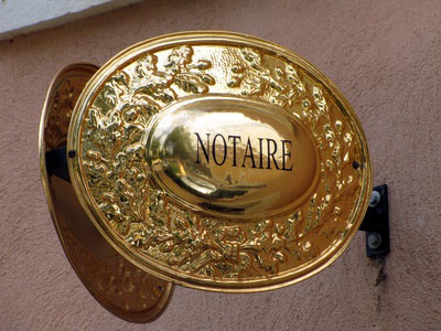 photo d'une plaque de notaire