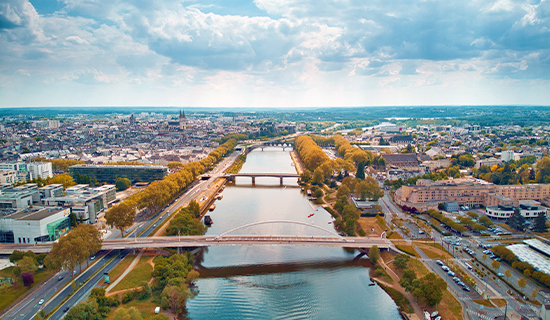 Une vue du ciel sur Angers