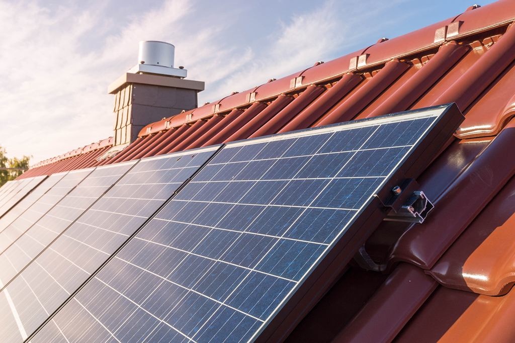 Maison solaire : les équipements photovoltaïques et thermiques