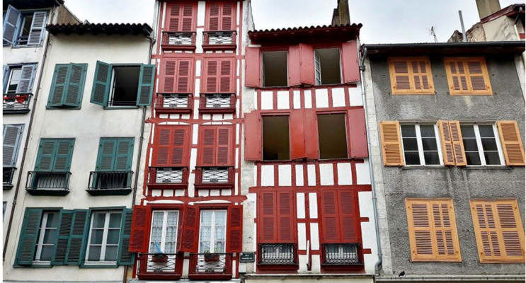 Bayonne programme immobilier à rénover « Le Monbar » en Loi Malraux 